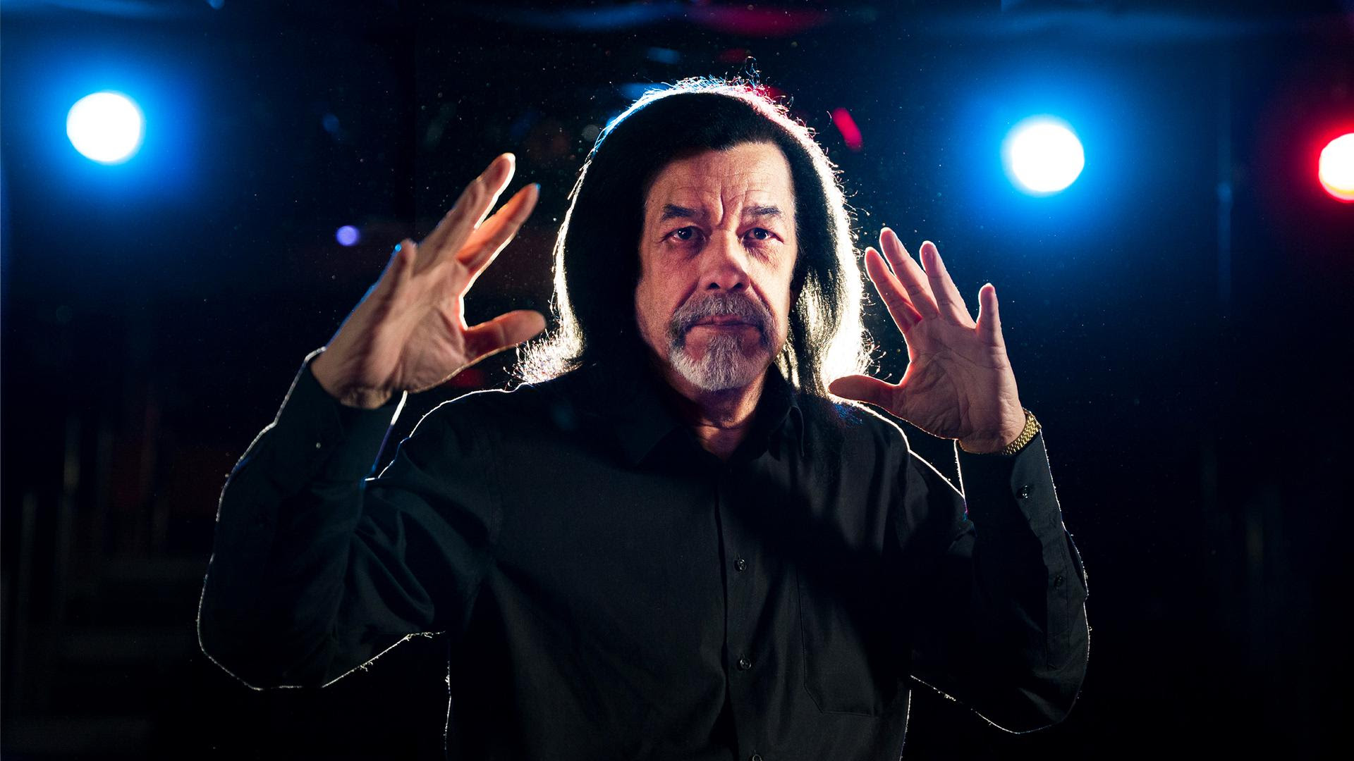 Rasti Rostelli: The Show Must Go On – De DocUpdate