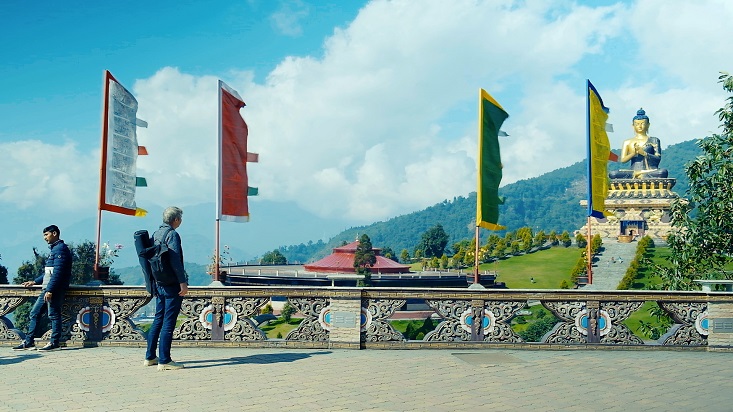 Blazen In Het Vuur: Afscheid Van Sogyal Rinpoche – De DocUpdate